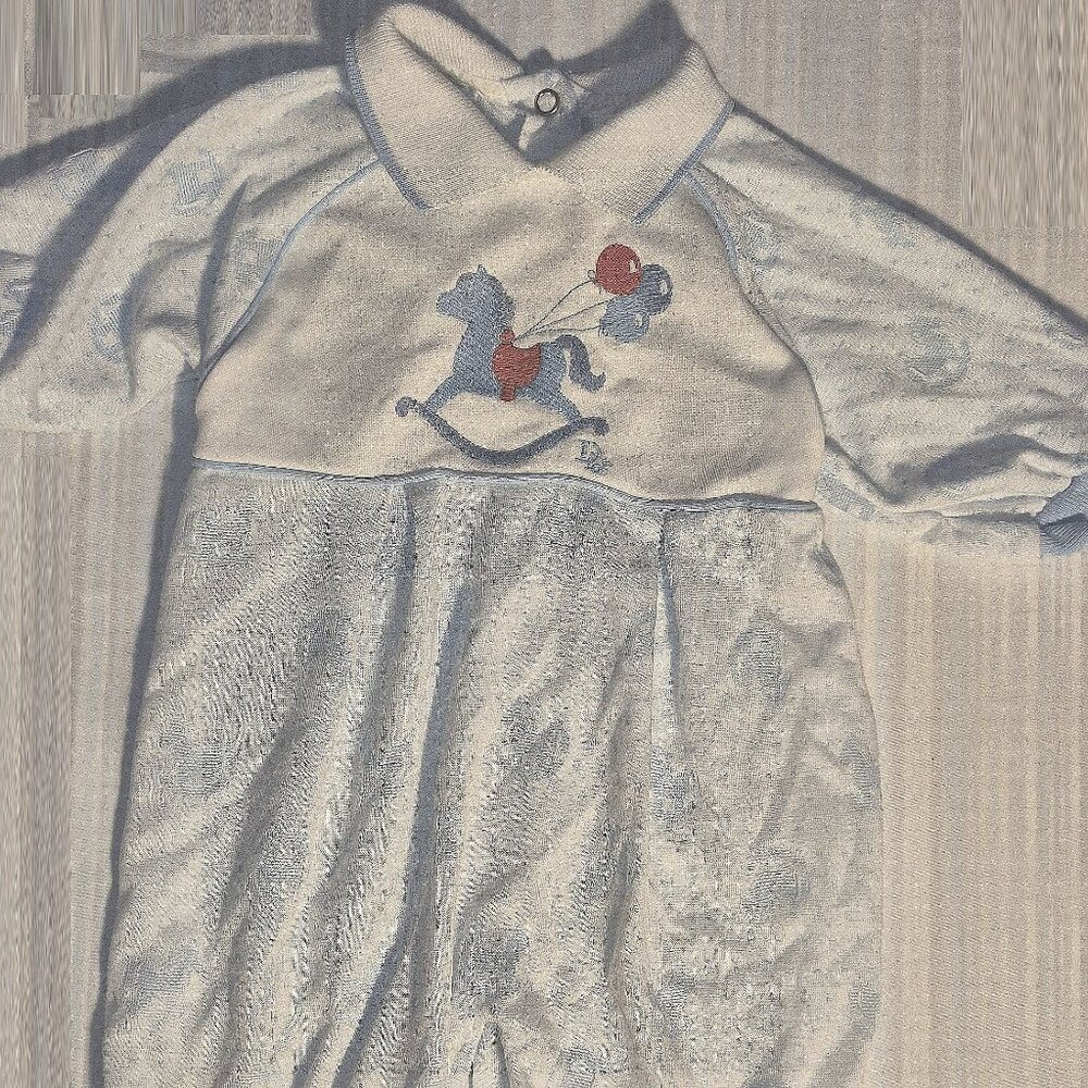 Vintage Baby Dior Footed Romper, Rocking horse and balloons, Med. 12-17 pounds - Picture 10 of 13
